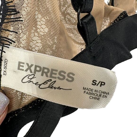 Express One Eleven Bralette Black Lace Strappy Caged Back Wireless Size S Sexy - Picture 6 of 7